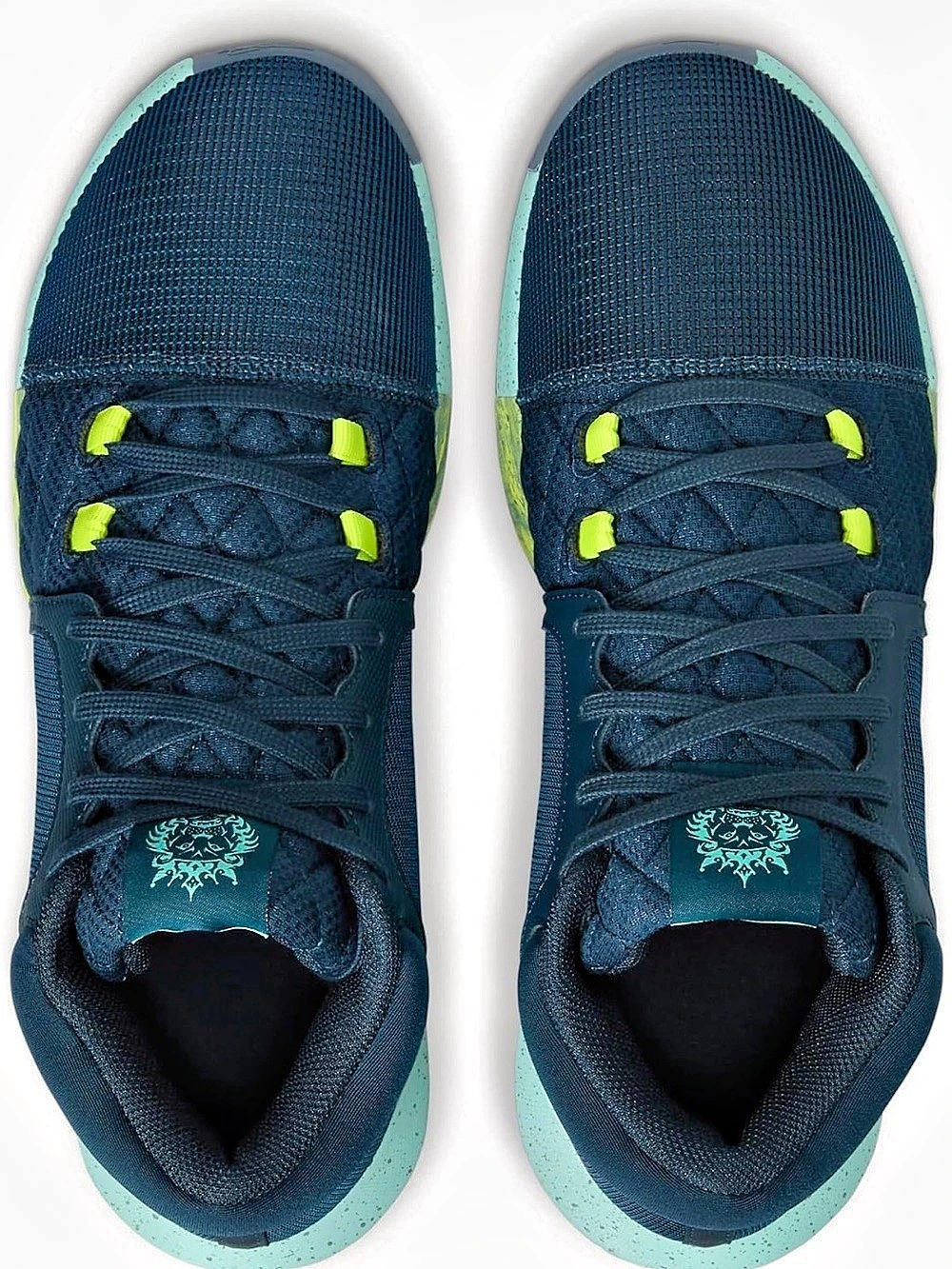 Nike LeBron Witness 8 Men's Basketball Shoes Blue & Green US 12.5 Like New